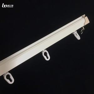 Rail de <span class=keywords><strong>rideau</strong></span> monté par plafond durable résistant en métal d'alliage d'aluminium de glissière facilement avec le <span class=keywords><strong>PVC</strong></span> silencieux - Product Image 3