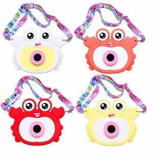 Ensemble de papeterie : Mini sac bandoulière en silicone en forme de crabe, mignon, étanche, pour tout-petits, avec pochette à monnaie réglable - Product Image 2