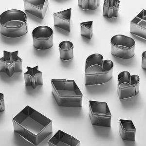 Juego de Cortadores de Galletas de Acero Inoxidable, 30 Piezas, Moldes para Hornear en Forma de Corazón, Flor, Estrella, Cuadrado y Redondo, Herramientas de Cocina para Hacer Pasteles y Chocolate - Product Image 5