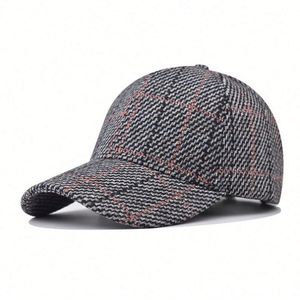 Autumn Winter New Thickened Plaid Baseball Caps Wholesale Fashion <b>Hats</b> <b>for</b> Men Women Fashion Headwear - Product Image 3