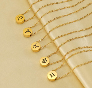 Placcato in oro con tutti i 12 simboli del <span class=keywords><strong>segno</strong></span> zodiacale su collana con ciondolo circolare gioielli regalo personalizzati gioielli in acciaio inossidabile - Product Image 1