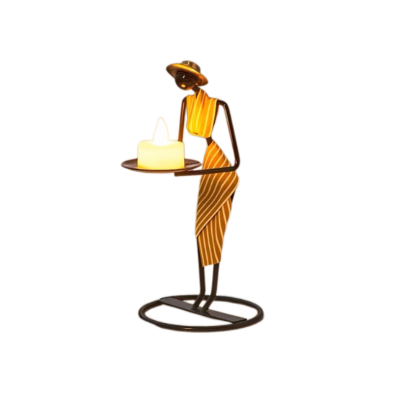 Dos manos hombre litúrgico amarillo a rayas candelabros