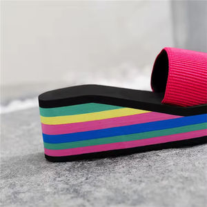 Arc-en-ciel compensé décontracté doux antidérapant extérieur femmes plate-forme sandales plage toboggan pantoufles - Product Image 6
