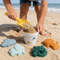 Jouets d'été modernes et élégants en silicone, accessoires de table à eau pour tout-petits, articles de loisirs pour le jardin, outils de soutien à la croissance de l'enfant