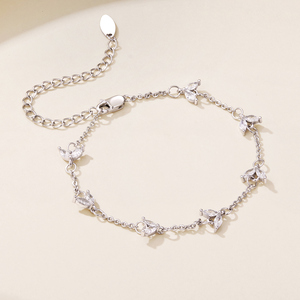 Bracelet chaîne romantique pour femme avec pendentif feuille en zircon marquise, serti griffe, en alliage plaqué rhodium, cadeau bijou - Product Image 2