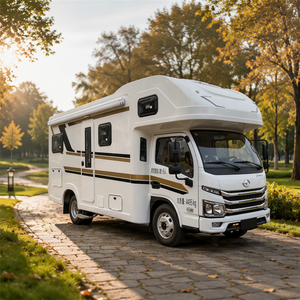 Autocaravana de 4 a 6 plazas con cocina, baño y comedor, unidad de alojamiento móvil para vacaciones. - Product Image 1
