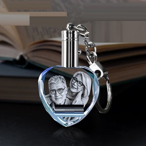 Hot Sell Fashion Love Shape Crystal LED Light Key Chain Lover Shape Blank Crystal Key Chains
