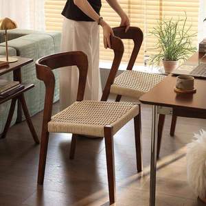 Silla de Comedor de Madera Maciza Estilo Mediados de Siglo con Respaldo Curvo y Asiento Tejido Natural para Comedor, Sala de Estar y Apartamento - Product Image 1