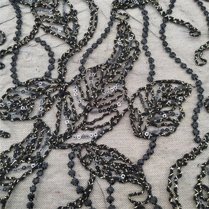 ผ้าลูกไม้ตาข่ายปักลายดอกไม้สไตล์ใบไม้สีดำ + ประดับเลื่อม สำหรับเสื้อผ้า ชุดเดรส ของตกแต่งบ้าน งานแต่งงานสุดเซ็กซี่ - Product Image 4