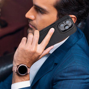 Elegante custodia di ricarica Wireless in pelle PU con fondina per <span class=keywords><strong>iPhone</strong></span> 12 13 <span class=keywords><strong>14</strong></span> 15 16 <span class=keywords><strong>Pro</strong></span> Max <span class=keywords><strong>accessori</strong></span> per telefoni cellulari di lusso - Product Image 4