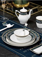 Assiettes de table en porcelaine fine, tasses à thé de cérémonie, collection de forme ronde à motif en relief