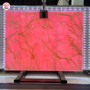 Dalle d'onyx rose naturel poli, translucide, grand format, marbre rose de luxe pour décoration murale et comptoir - Product Image 3