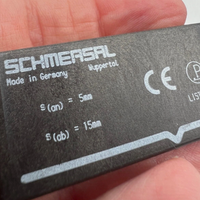 SCHMERSAL BPS 33 / BNS 33-12z-2187 SENSOR SAKLAR KESELAMATAN MAGNETIK