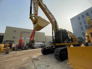 Excavatrice CAT 349D2 L avec godet de terrassement d'une capacité de 1,5 m³, poids opérationnel de 34 tonnes, équipement de construction lourd d'occasion - Product Image 4
