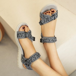 Sandalias Deportivas para Mujer, Ajustables con Cierre de Velcro, Antideslizantes, con Suela Gruesa, para Caminar por la Playa - Product Image 6