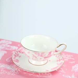 Tazza <span class=keywords><strong>da</strong></span> tè e piattino in porcellana con rifiniture in oro <span class=keywords><strong>rosa</strong></span> personalizzato Set tazza <span class=keywords><strong>da</strong></span> caffè in ceramica stampata e piattino con confezione regalo - Product Image 1