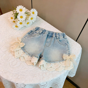 Pantaloncini in denim dolci e carini in stile coreano per bambine con fiocco e finiture in pizzo - Product Image 3
