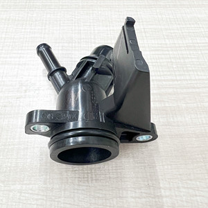 สำหรับ Audi A4LB8Q5A5A6L ท่อส่งน้ำด้านหลังฝาสูบเครื่องยนต์ ข้อต่อสามทาง สี่ทาง ของแท้จากโรงงาน 06H121132 - Product Image 3