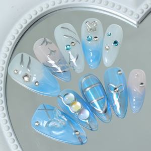 Uñas Postizas Acrílicas de Lujo con Diseño de Estrella y Mariposa, Uñas Postizas Cortas Cuadradas de Cobertura Completa Hechas a Mano, Precio de Fábrica al por Mayor - Product Image 6