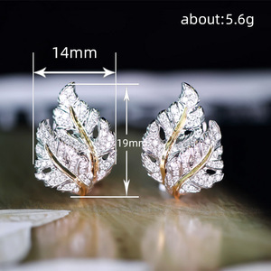 Orecchini a Goccia a Forma di Foglia, Eleganti Orecchini in Stile Naturale alla Moda per Donne - Product Image 3