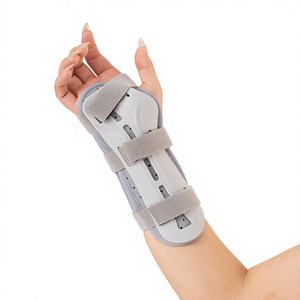 Attelle de fixation du poignet universelle pour la main gauche et droite, confortable, respirante, réglable, pour <span class=keywords><strong>fracture</strong></span>, entorse, articulation du poignet - Product Image 3