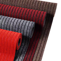 Tapis de porte moyen personnalisé en jacquard lavable et imperméable à sept rayures, en polyester et PVC, avec support antidérapant en caoutchouc moderne, pour usage intérieur/extérieur
