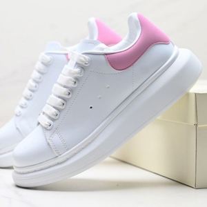 Baskets de marche McQ Original Luxury Designer 2026 – Style Classique, Chaussures Décontractées Tendance pour Femmes et Hommes - Product Image 2