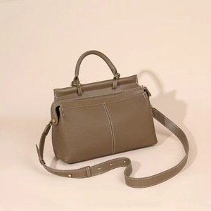 Women's Large Capacity Genuine Leather Crossbody <b>Bag</b> with Zipper Closure Waterproof Customizable Single Shoulder Strap - Product Image 2