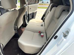 Toyota Yaris 1.6L 4AT Hatchback Usado del 2011 – Auto Compacto Japonés de Bajo Consumo, Vehículo Usado Confiable para Exportación - Product Image 6
