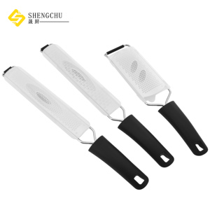 Accessoires de cuisine, <span class=keywords><strong>râpe</strong></span> <span class=keywords><strong>à</strong></span> <span class=keywords><strong>fromage</strong></span> manuelle en acier inoxydable 304, avec différentes tailles, adaptée aux foyers et aux restaurants, trancheuse <span class=keywords><strong>à</strong></span> <span class=keywords><strong>fromage</strong></span> - Product Image 2