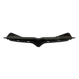 Tira de Fijación para la Placa de Acabado de la Parrilla Delantera Inferior del Tesla Model S 2017-2021, ABS, Nueva, Número de Pieza 1062472-00-E - Product Image 1