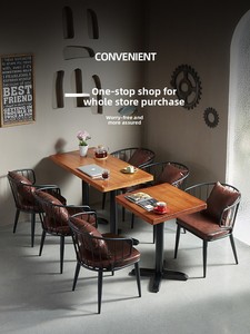 Ensemble de <span class=keywords><strong>table</strong></span> et chaises de salle à manger de style industriel 4 places avec plateau en bois et chaises en cuir PU pour café <span class=keywords><strong>restaurant</strong></span> - Product Image 3