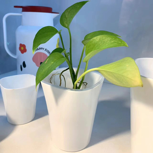 Vaso per Fiori Autoirrigante in Plastica da 9,5 cm, Moderno e <span class=keywords><strong>Verde</strong></span> per Decorazione Casa, Balcone e Giardino, Ecologico - Product Image 1