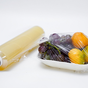 Alimentos en PVC personnalisé haute ténacité de qualité alimentaire 10mic sur un rouleau de <span class=keywords><strong>film</strong></span> étirable élastique pour légumes <span class=keywords><strong>et</strong></span> fraises - Product Image 3