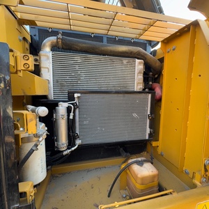 Excavatrice sur chenilles Caterpillar 320D d'occasion de 20 tonnes, fiable et de haute qualité, avec une infrastructure presque neuve, livraison gratuite - Product Image 5