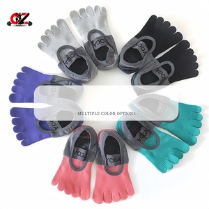 CZFIT NUEVO Calcetines Antideslizantes Cómodos al por Mayor para Danza, Deporte, Pilates, Yoga y Fitness con Diseño Personalizado Unisex - Product Image 3
