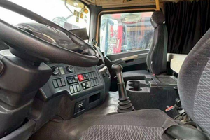 Camión Tractor Shacman 6x4, Transmisión Manual, Diésel Euro 5, 351-450HP, Usado, Volante a la Izquierda, Asiento de Una Fila - Product Image 2
