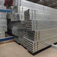Tuyau en acier rectangulaire ERW Q235B galvanisé à chaud, résistance à la compression 235 MPa, épaisseur 1,0-5,0 mm, 200-275 g/m² zinc