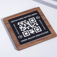 Menu Personnalisé Haut de Gamme à Design Innovant Motif Sculpté pour Restaurant Bar, Code QR de Bureau en Bois
