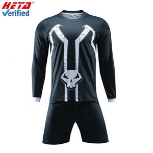 เสื้อฟุตบอลแขนสั้นดีไซน์ใหม่คุณภาพพรีเมียมไทยแลนด์ ผลิตจากผ้าโพลีเอสเตอร์ 100% แห้งเร็ว เหมาะสำหรับการฝึกซ้อมทีม - Product Image 2