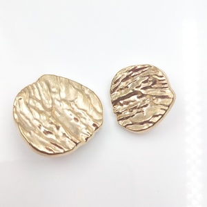 กระดุมโลหะหุ้มหินแบบกำหนดเองสำหรับชุดผู้หญิง - Product Image 4