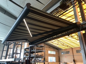 Auvent rétractable de luxe avec télécommande, bras pliable manuel, cadre en aluminium durable pour jardin extérieur, balcon, <span class=keywords><strong>terrasse</strong></span> - Product Image 3