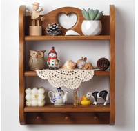 Étagère murale flottante en bois massif personnalisée à 3 niveaux, style vintage, avec crochet pour rangement mural en forme de cœur et dessous de plat au crochet