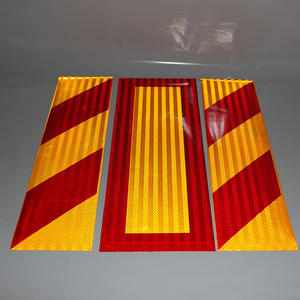 Placa Trasera Reflectante de Material PET de Tamaño Personalizado para <span class=keywords><strong>Camiones</strong></span> Pesados - Product Image 4