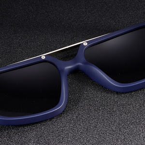 Nouvelles Lunettes de Soleil Classiques S15113 en Métal pour Hommes 2026 – Verres Polarisés Noir/Gris, Style Carré Tendance, Matériau TAC - Product Image 5