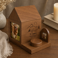 Urne commémorative personnalisée en bois pour animaux de compagnie avec cadre photo en forme de maison, nom gravé et pot à souvenirs pour les cendres de chien ou de chat