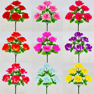 Precio barato Simulación falsa Ramo de flores 6 cabezas de seda Arbustos de rosas artificiales para funeral - Product Image 2