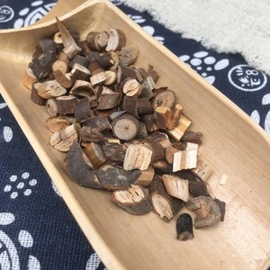Grosir Gui Zhi grosir cassia twwig kualitas tinggi herbal Cina Ramulus Cinnamomi pasokan pabrik