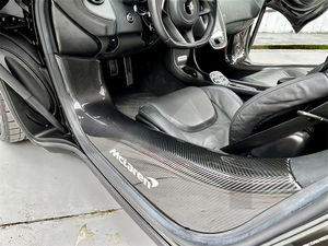 Pédale <span class=keywords><strong>de</strong></span> bandes <span class=keywords><strong>de</strong></span> <span class=keywords><strong>seuil</strong></span> latéral <span class=keywords><strong>de</strong></span> <span class=keywords><strong>porte</strong></span> <span class=keywords><strong>de</strong></span> pièces intérieures <span class=keywords><strong>de</strong></span> fibre <span class=keywords><strong>de</strong></span> carbone <span class=keywords><strong>de</strong></span> voiture <span class=keywords><strong>d</strong></span>'approvisionnement <span class=keywords><strong>d</strong></span>'usine pour McLaren 720s 650s 540 570 600lt Spider - Product Image 6