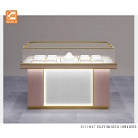 Vitrine à bijoux en verre de haute qualité personnalisée YIZHAN avec éclairage LED pour les magasins de détail et les centres commerciaux, modèle YZ-2412240004
